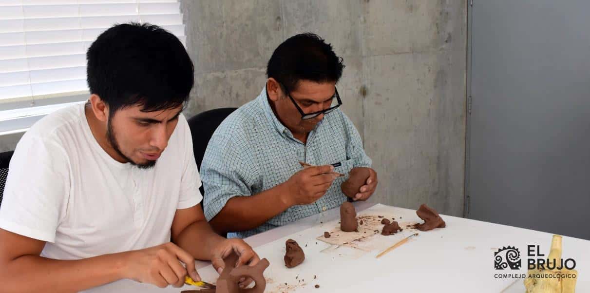 Proceso de elaboraci&oacute;n de la r&eacute;plica de la botella escult&oacute;rica